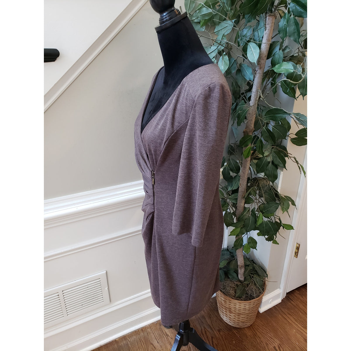 Jessica Simpson Wrap Dress Women's 12 Brown Ruched Back Zip Long Sleeve V Neck