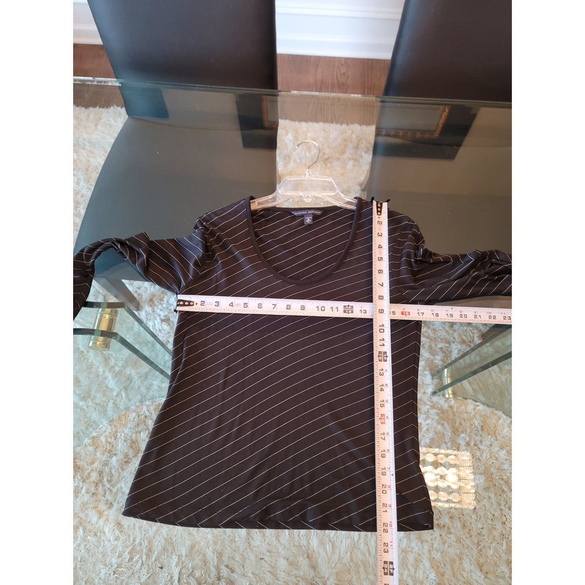 Banana Republic Stretch Top Women's Medium Black White Pinstripe Long Sleeves