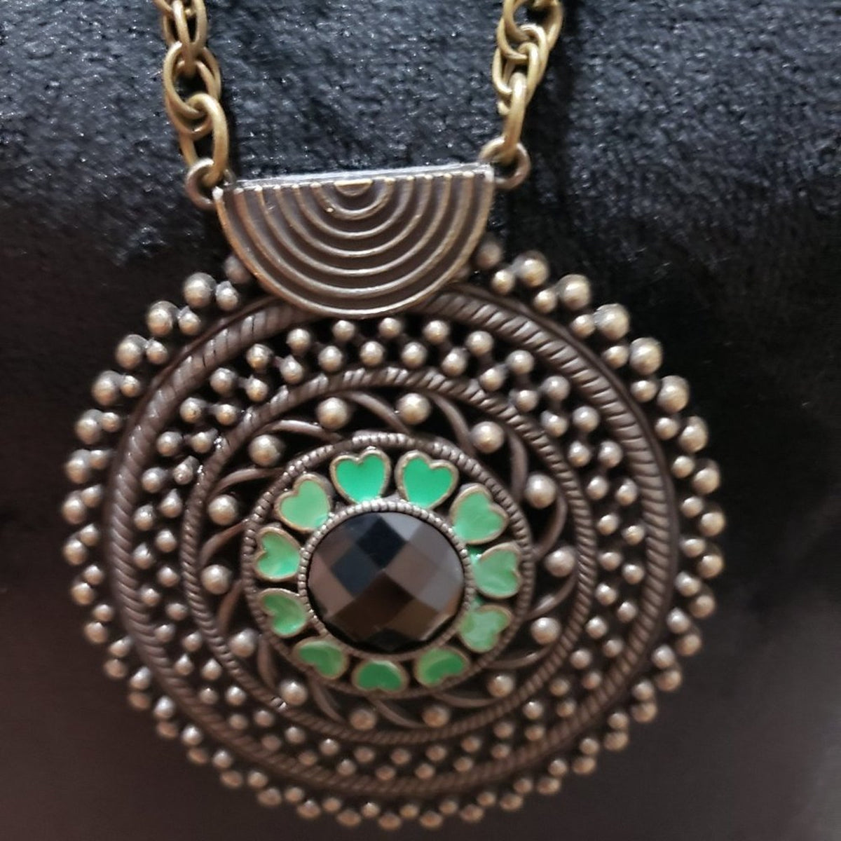 Womens Brass-Tone Silver Acrylic Bead Green Enamel Heart Round Pendant Necklace