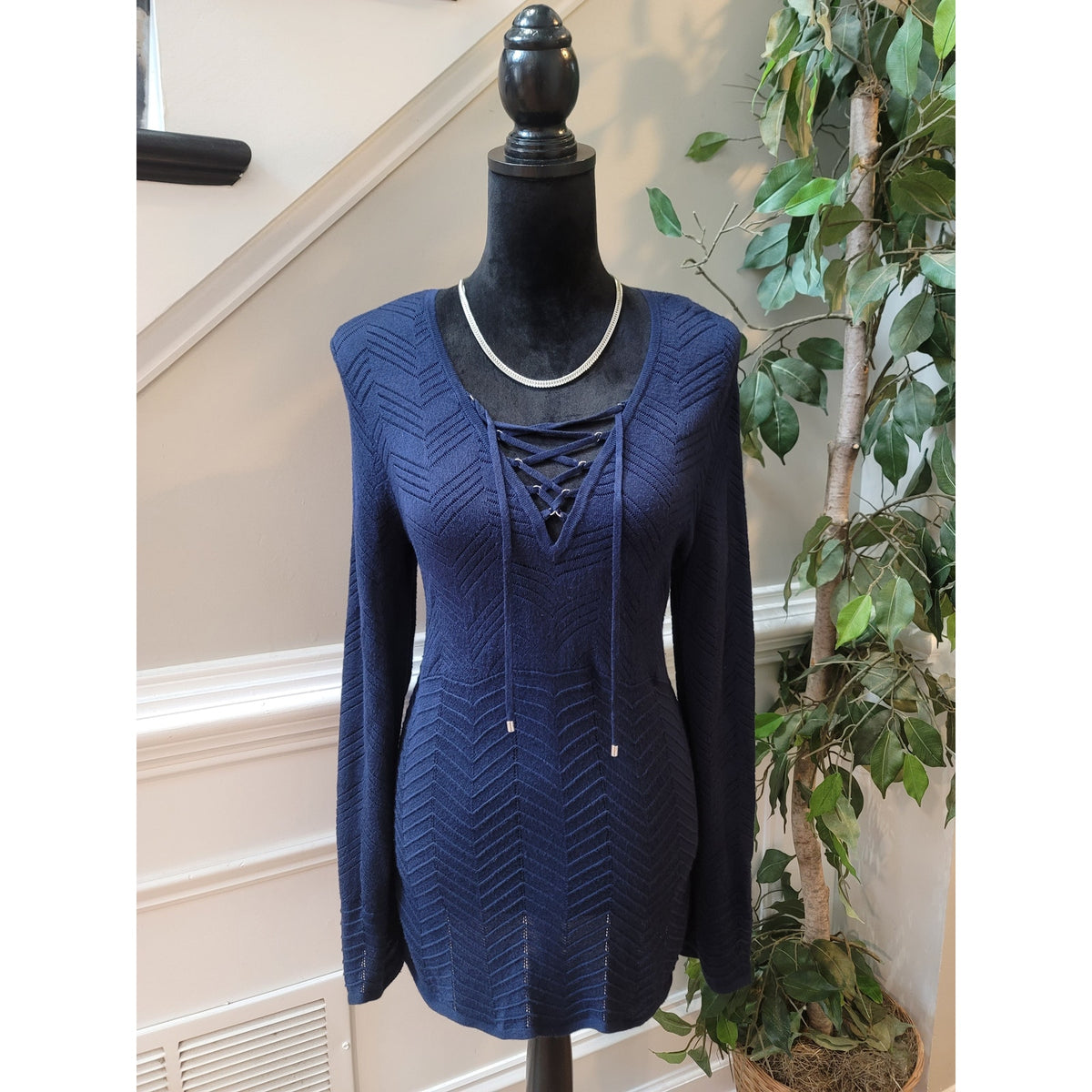White House Black Market Tunic Sweater Womens Small Blue Zigzag Knit Long Sleeve