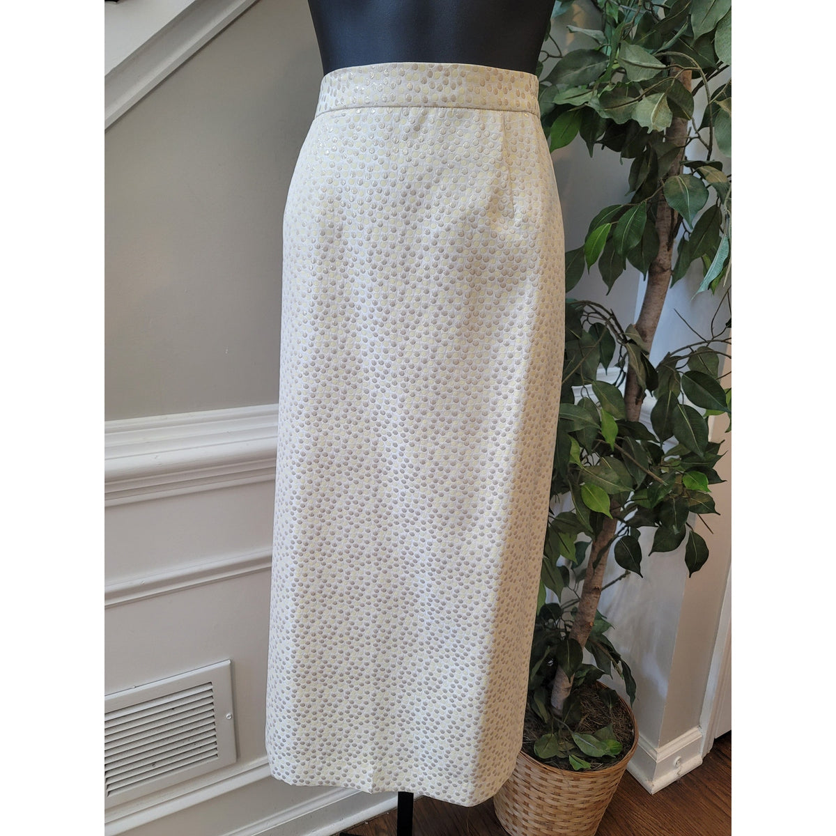 Verucci Skirt Suit Women's SZ 18 Cream Polka Dot Back Zipper Long Sleeve Lined