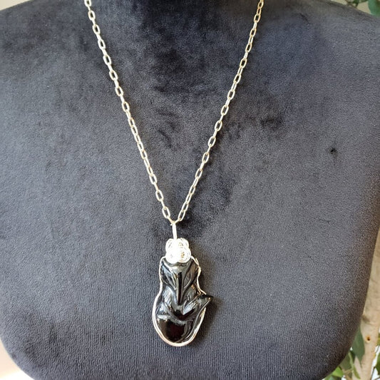 Womens Fashion Black Animal Pendant Necklace Jewelry with Lobster Clasp