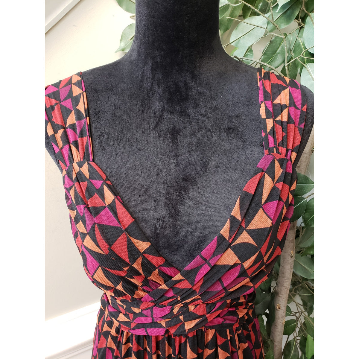 APT.9 Flared Dress Women Large Multi Geometric Print Pleated Skirt Surplice Neck
