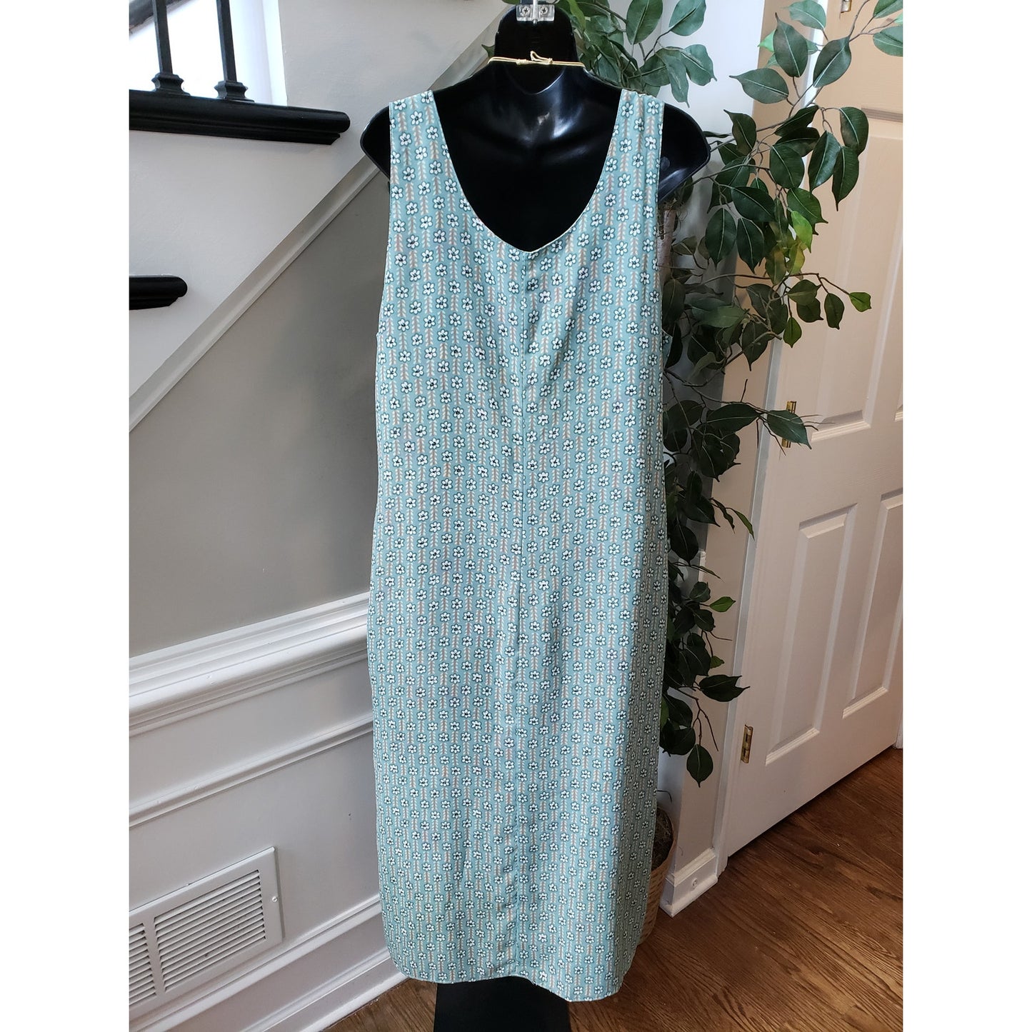 Studio C Long Maxi Dress Women's L Blue & Beige Reversible Scoop Neck Sleeveless