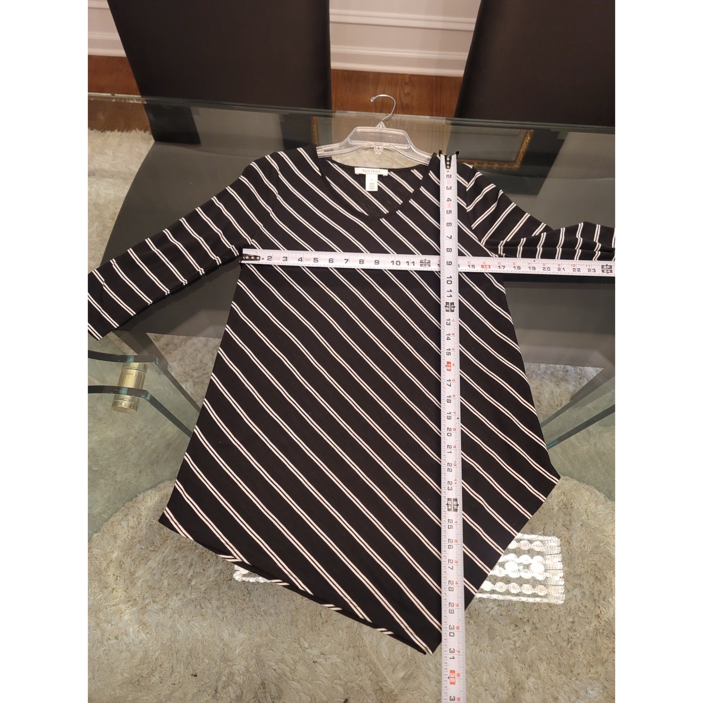 White House Black Market Top Women’s Size Small Black White Stripe 3/4 Sleeves
