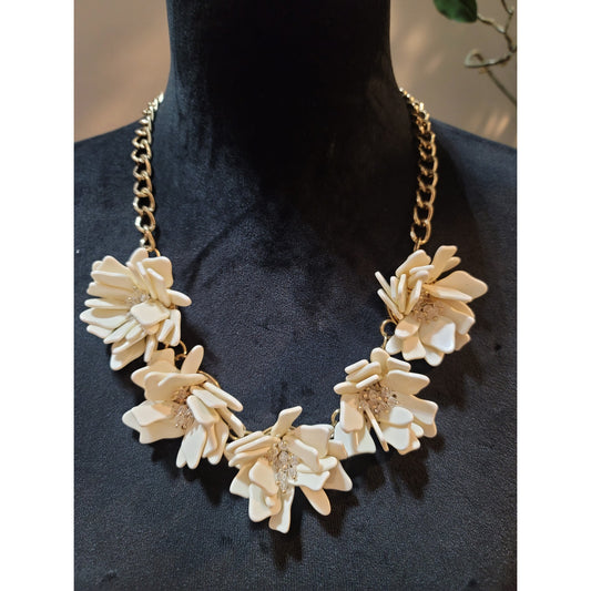Plunder Cream Flower Necklace and Earrings Set Handmade Statement Jewelry