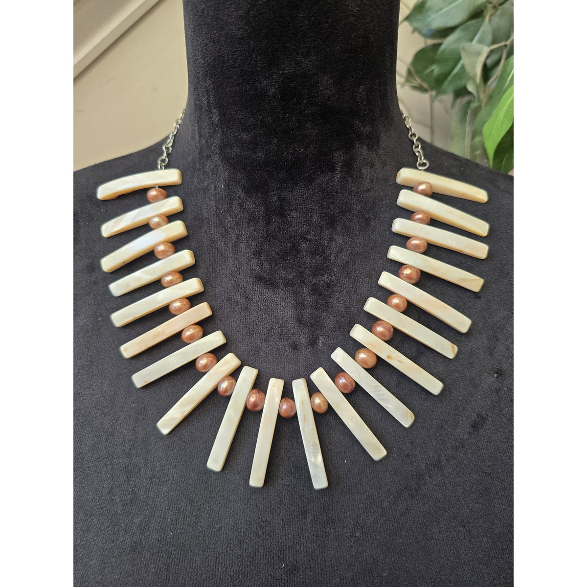 Womens Mother-of-pearl Fan Stick Artisan Coastal Necklace with Lobster Clasp