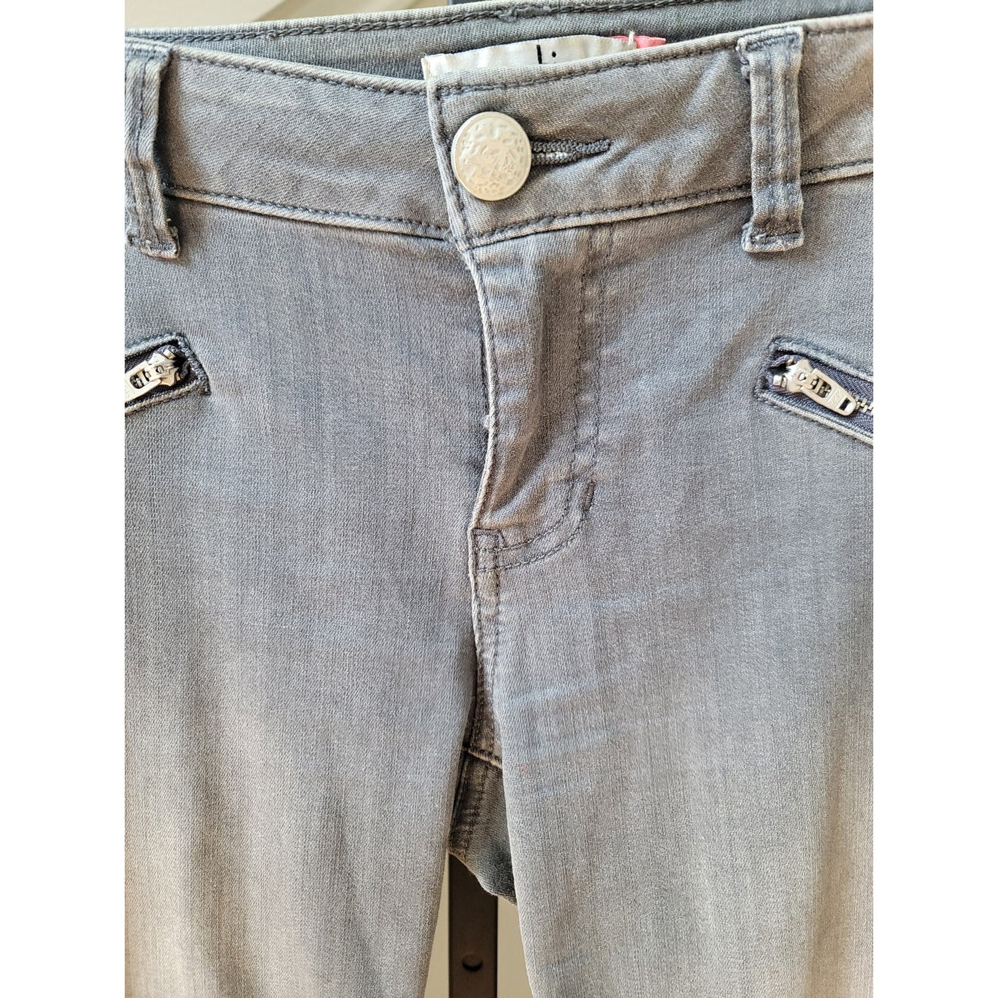 Cabi Skinny Jeans Women's Size 4 Gray Cotton Blend Zipper Stretch Lightweight