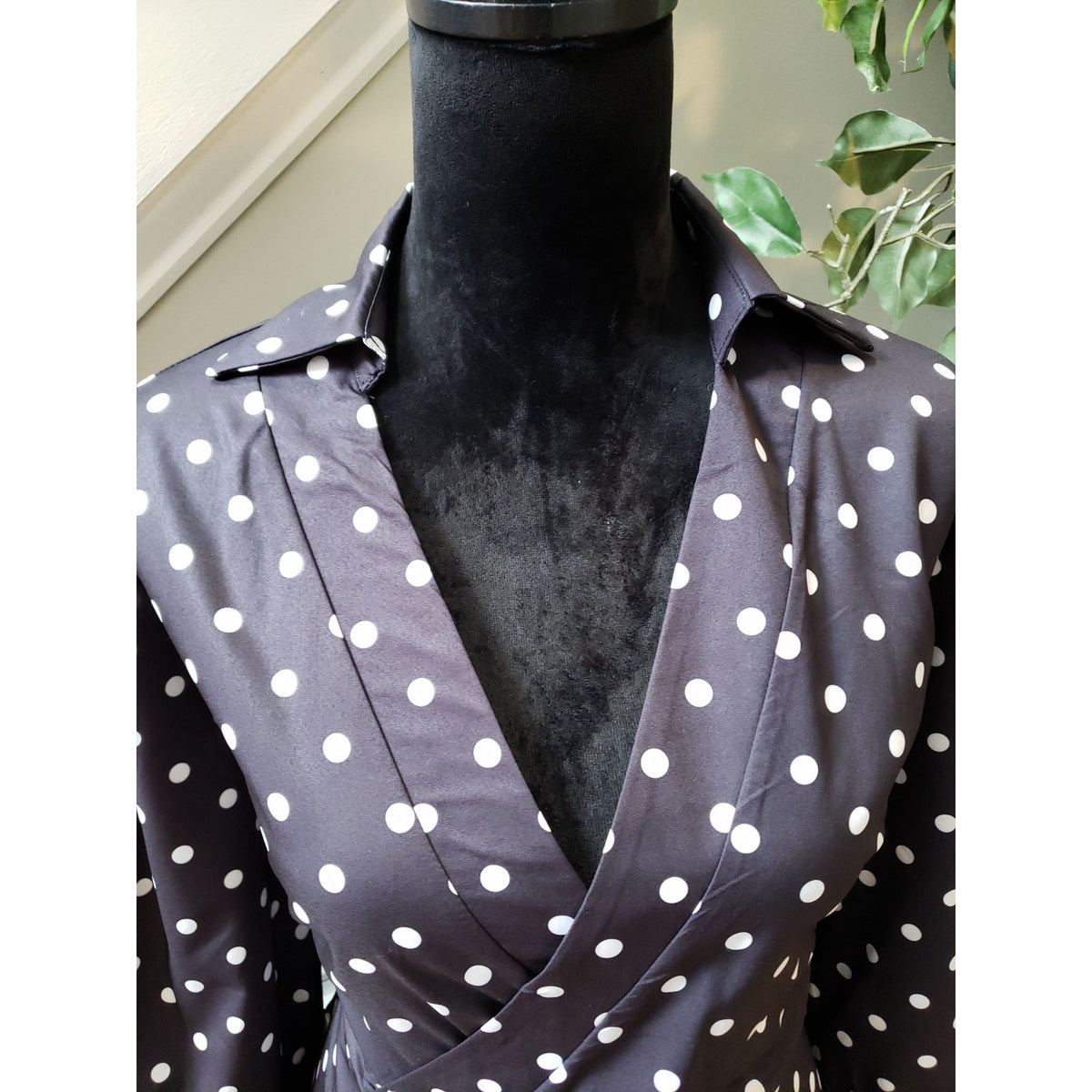 Zara Blouse Women XL Black White Polka Dot Wrap Top 3/4 Sleeve Dressy Shirt