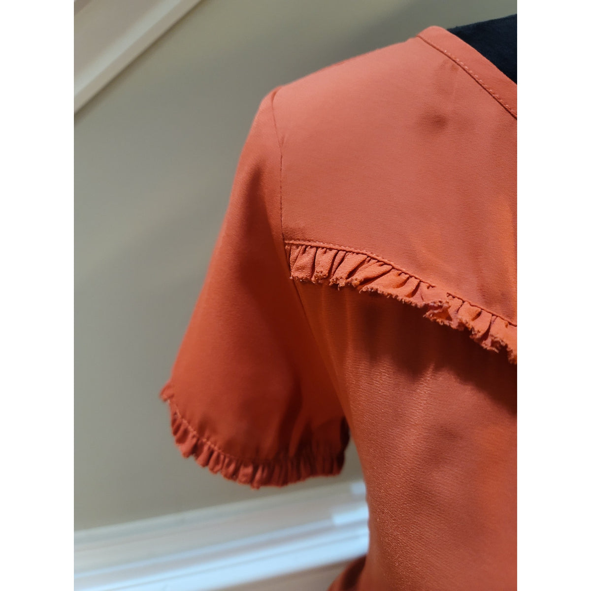 Loft Blouse Top Women's Medium Orange Gathered Ruffle Flutter Sleeve Boat Neck