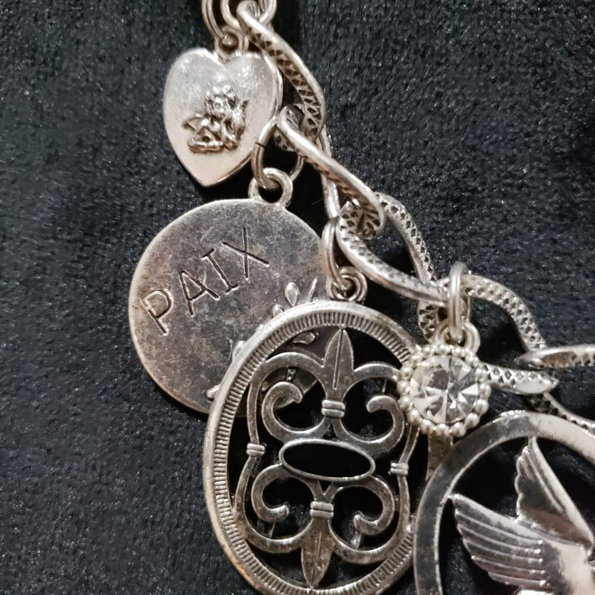 Harc Larat Womens Fashion Chunky Silvertone Filigree Charm Necklace with Lobster