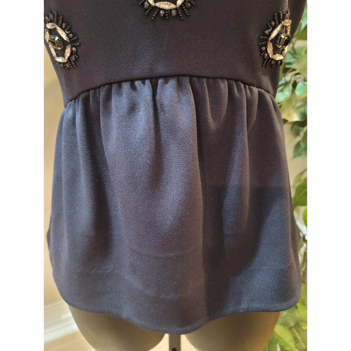 Ann Taylor Peplum Top XS Navy Embellished Short Sleeve Pullover Casual Party