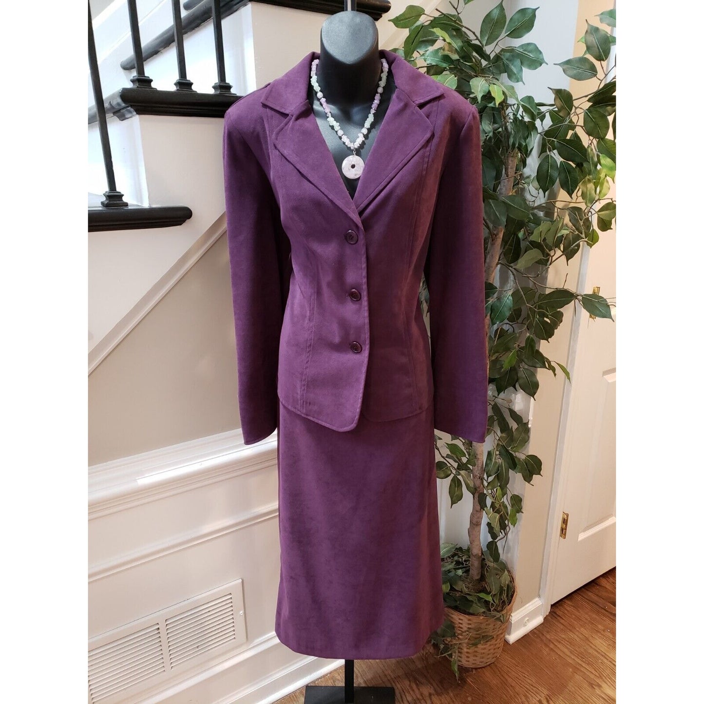 Harve Benard Women's Purple Solid Long Sleeve Blazer & Skirt 2 Piece Suit Large