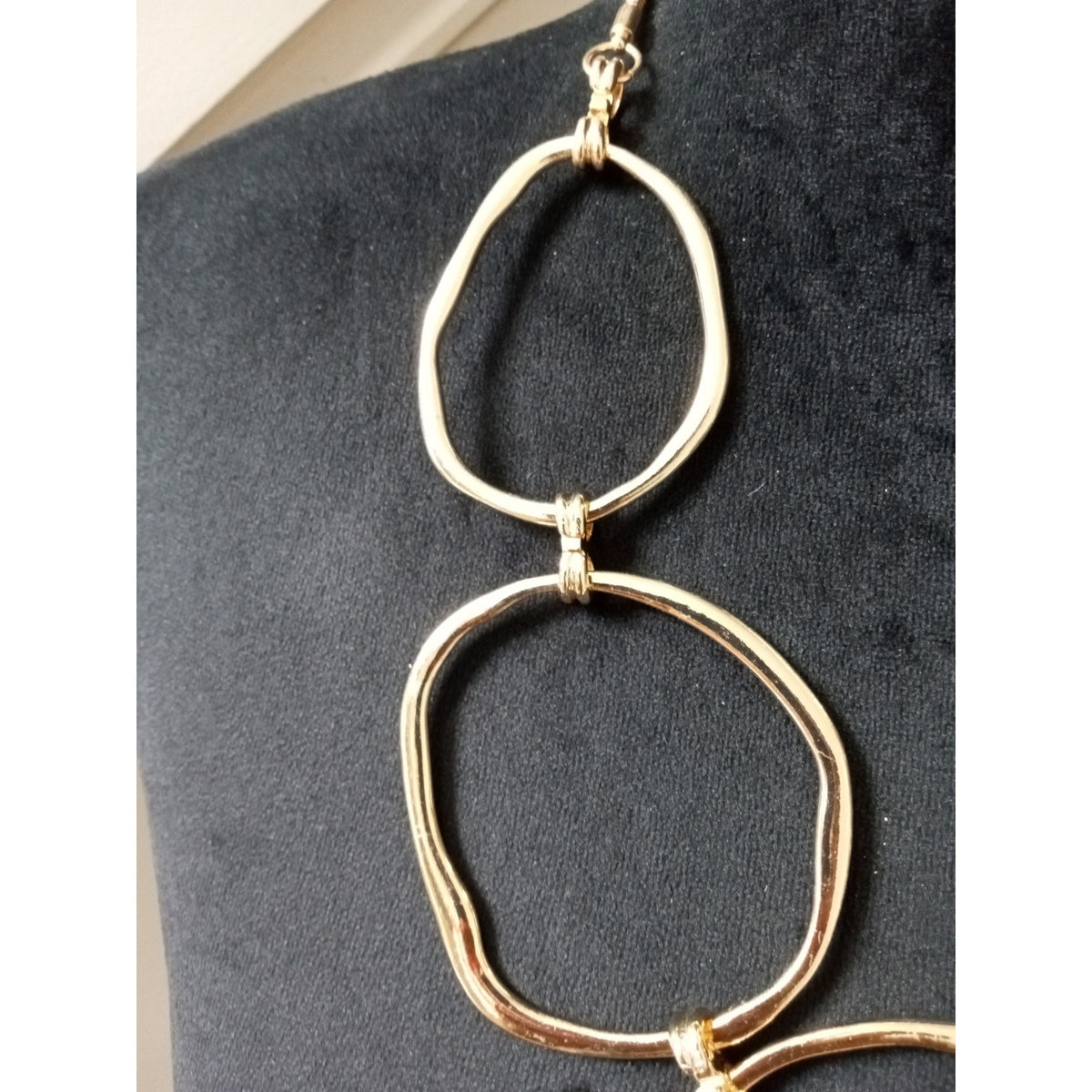 Gold Tone Oversized Open Circle Link Statement Necklace Modern Geometric Collar