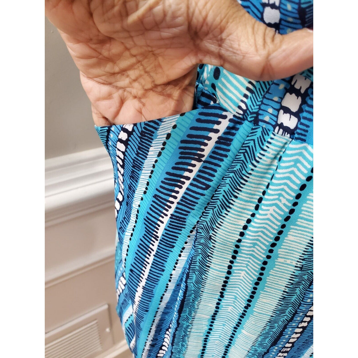 Aqua Women's Blue & White 100% Polyester Off The Shoulder Knee Length Dress M