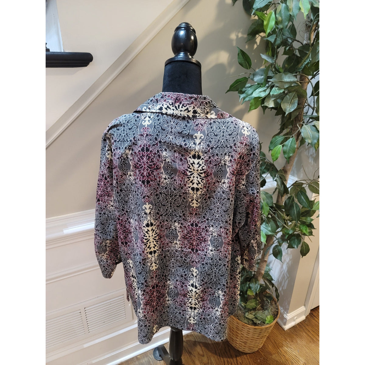 George Blouse Top Women's SZ 2X Multicolor Damask Button Up Collar Long Sleeves