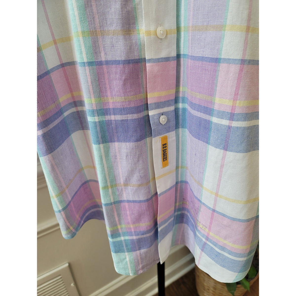 B.D. Baggies Button Down Shirt Men's 34/35 Multicolor 100% Cotton Check Pattern