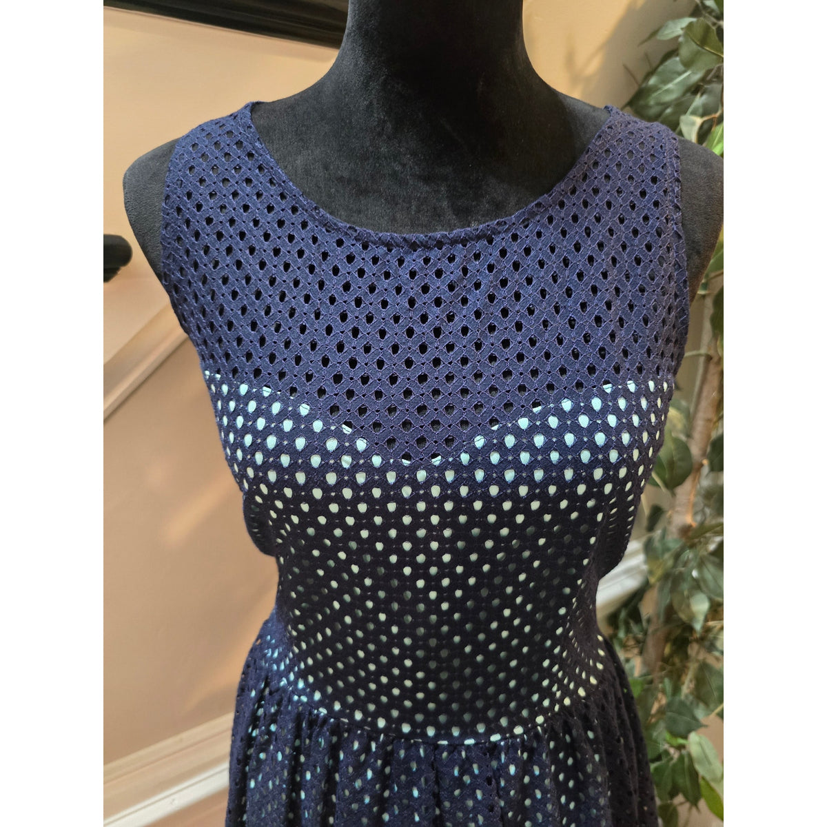 Maurices A-Line Dress Womens SZ 13/14 Blue Back Keyhole Pleated Lined Round Neck