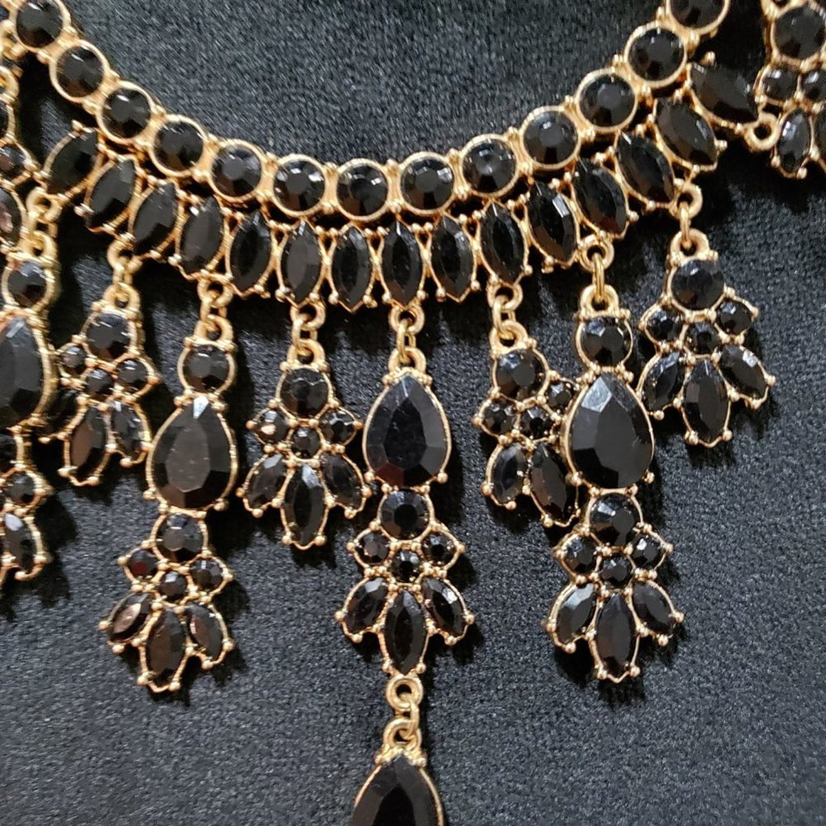 Womens Fashion Black Glass Rhinestone Chandelier Necklace with Lobster Clasp