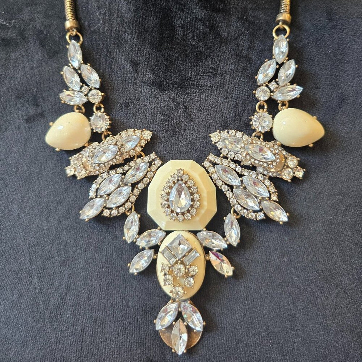 Womens Fashion White Ivory Beads Rhinestone Necklace Jewelry with Lobster Clasp