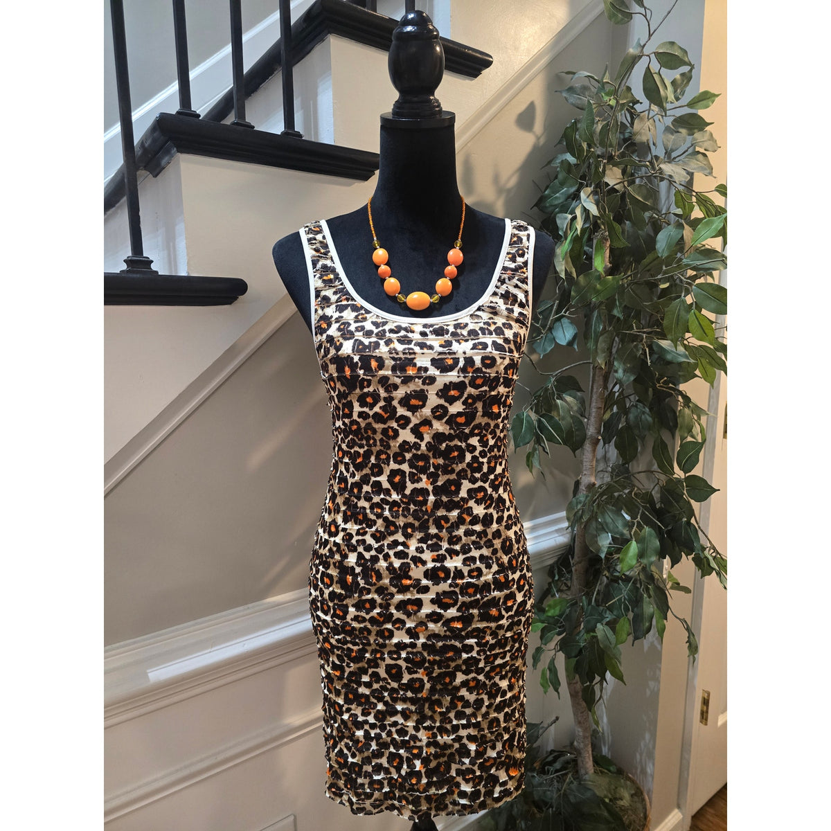 Women’s Small Leopard Print Bodycon Mini Dress Sleeveless Scoop Neck