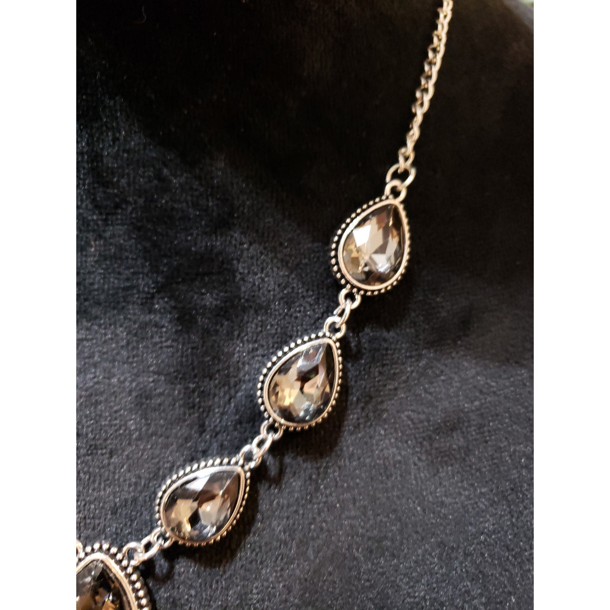 Womens Gold Tone Rhinestone Champagne Teardrop Crystals Link Necklace Jewelry