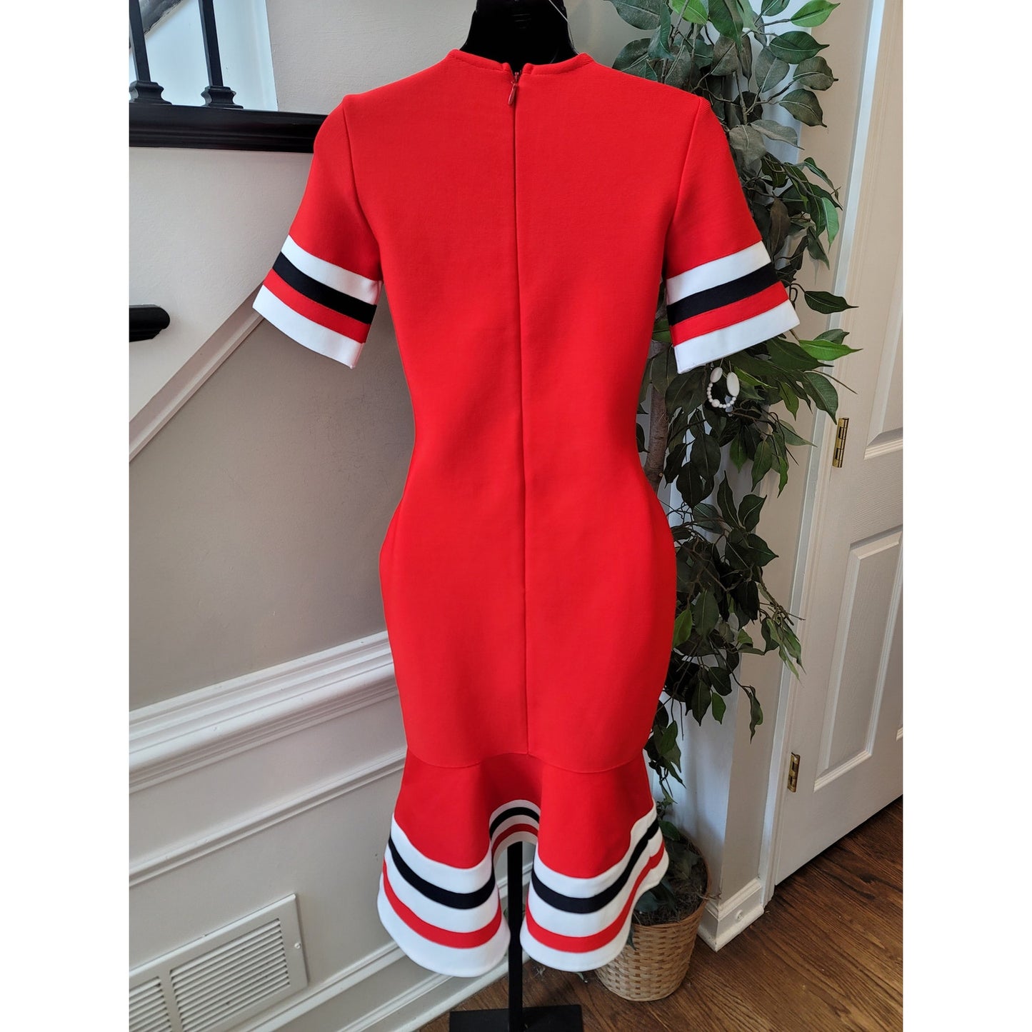 Bodycon Evening Dress Women's Size Medium Red Blue Striped Short Sleeves