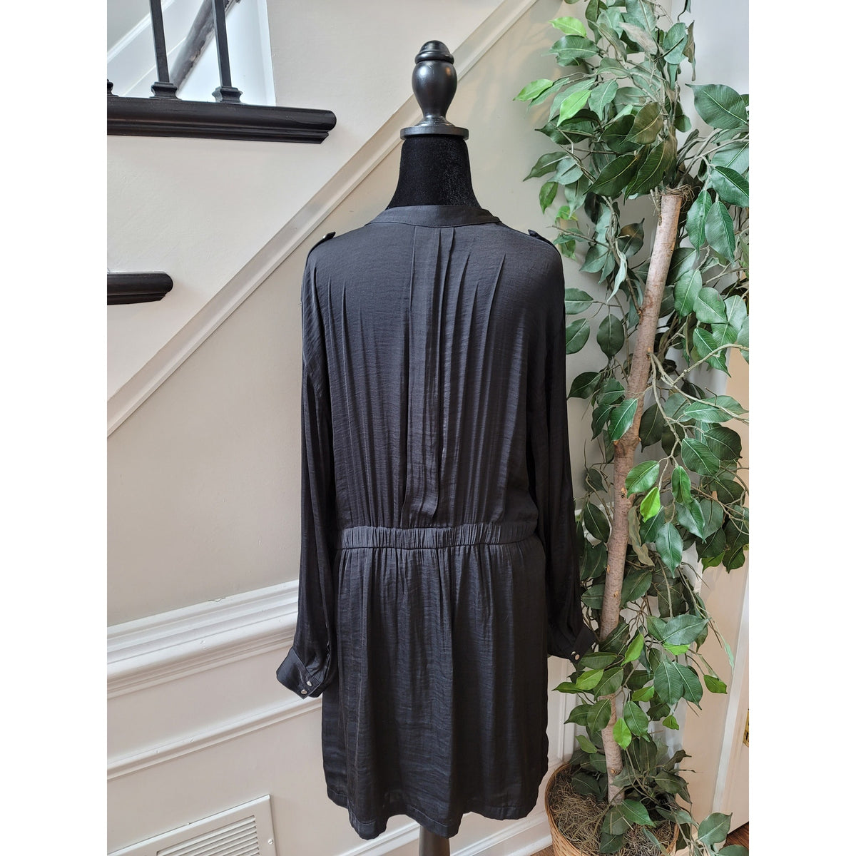 Jennifer Lopez Dress Womens Size XL Black 100% Polyester Long Sleeve with Pocket