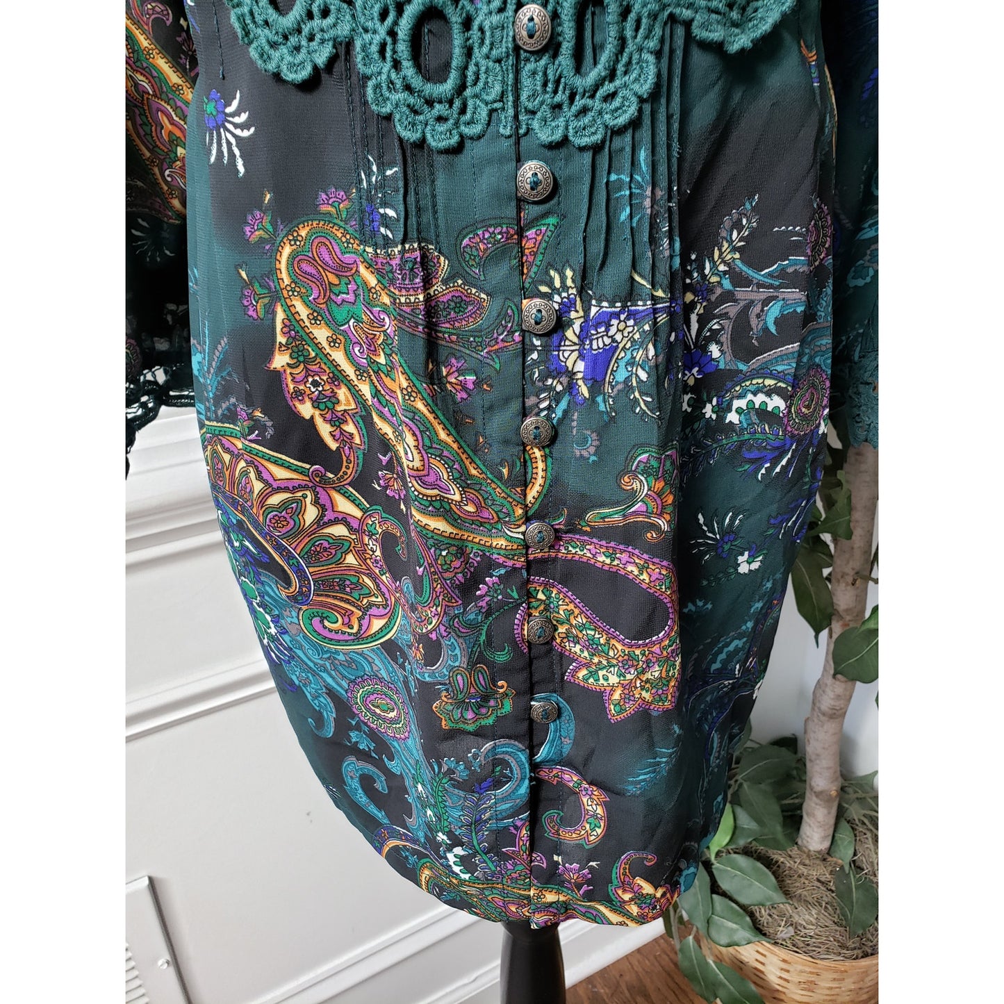 Denim 24/7 Tunic Top Womens 20W Green Paisley Lace Trim 3/4 Sleeve Button Front