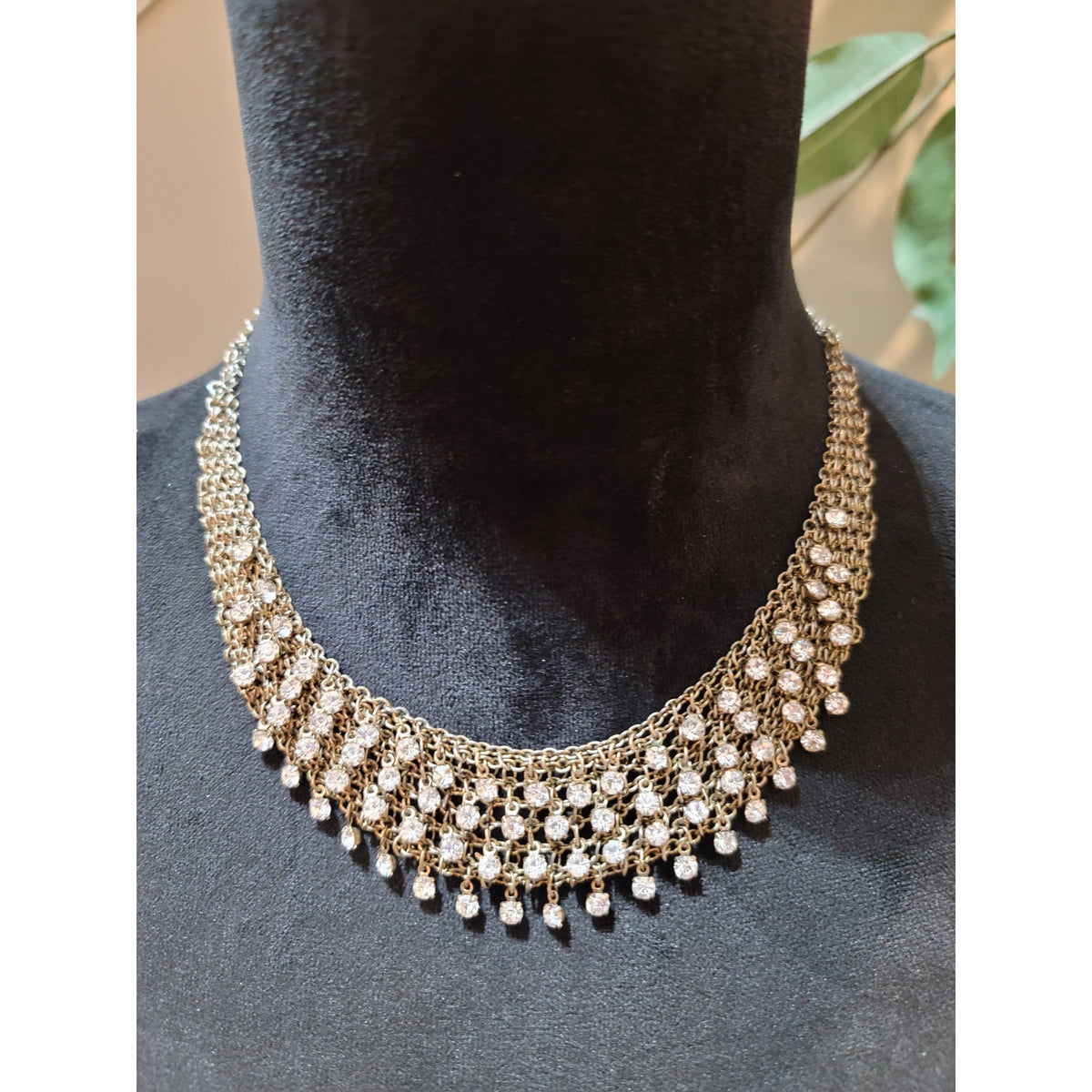 Women's Elegant Gold Tone Crystal Necklace With Lobster Clasp Sparkling Design