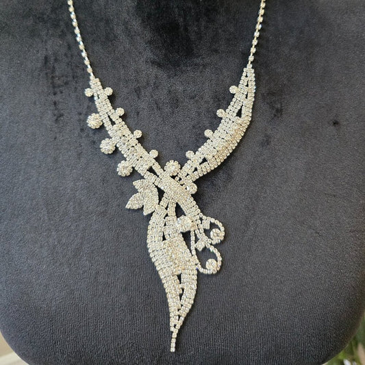 Womens Fashion Clear Crystal Bridal Statement Necklace with Lobster Clasp