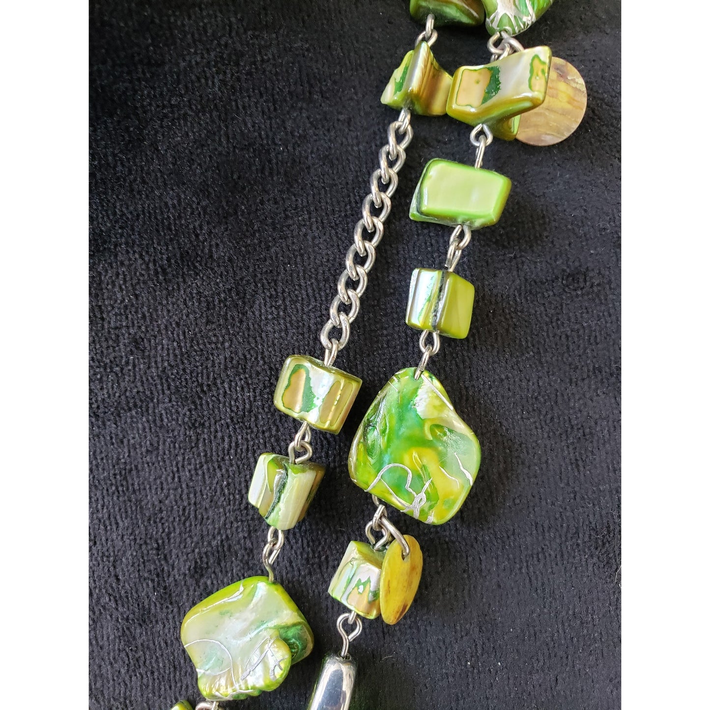 Womens Silver Tone 2 Strand Green Glass, Mother Of Pearl & Chip Beads Necklace