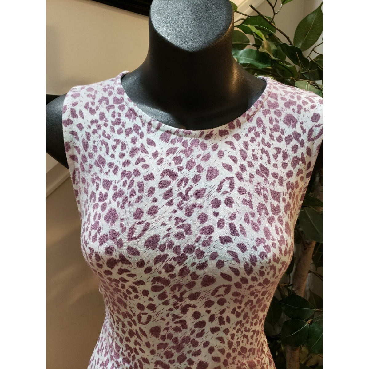 Blue Blush Women's Purple Round Neck Sleeveless Bodycon Knee Length Dress Small
