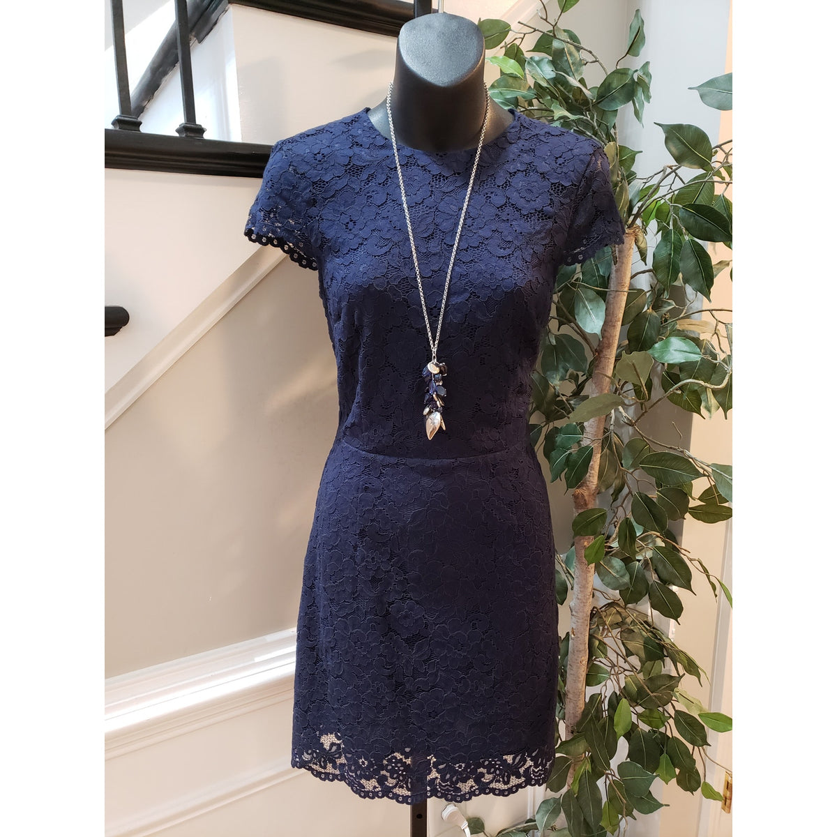 H&M Sheath Dress Women's 4 Blue Floral Lined Short Sleeve Crew Neck Back Zipper