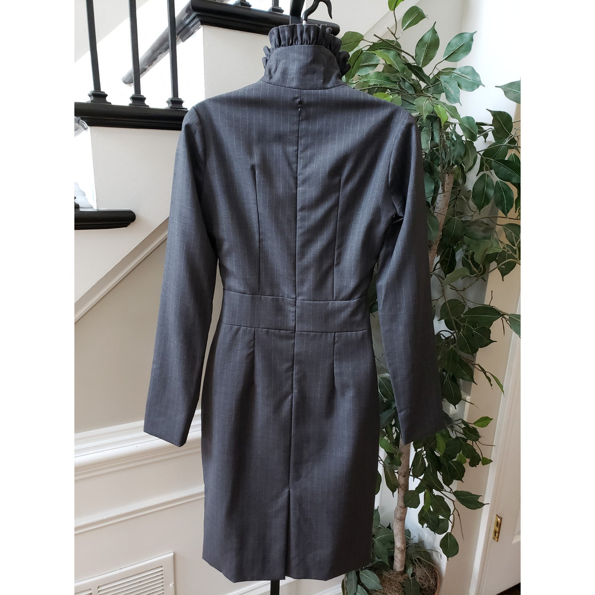 Britt Lintner Sheath Dress Women 10 Black Ruffle Trim Mock Neck 1/2 Button Front