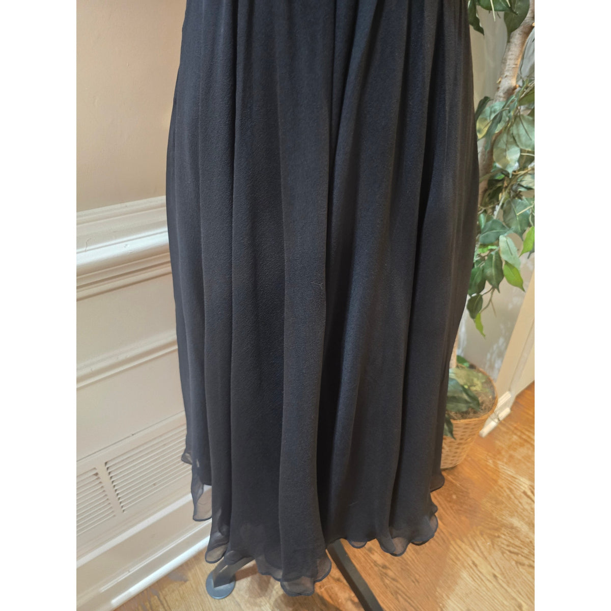 Ixe A-Line Dress Women S 12 Black Embellished Tie Waist Pleated Lined Sleeveless