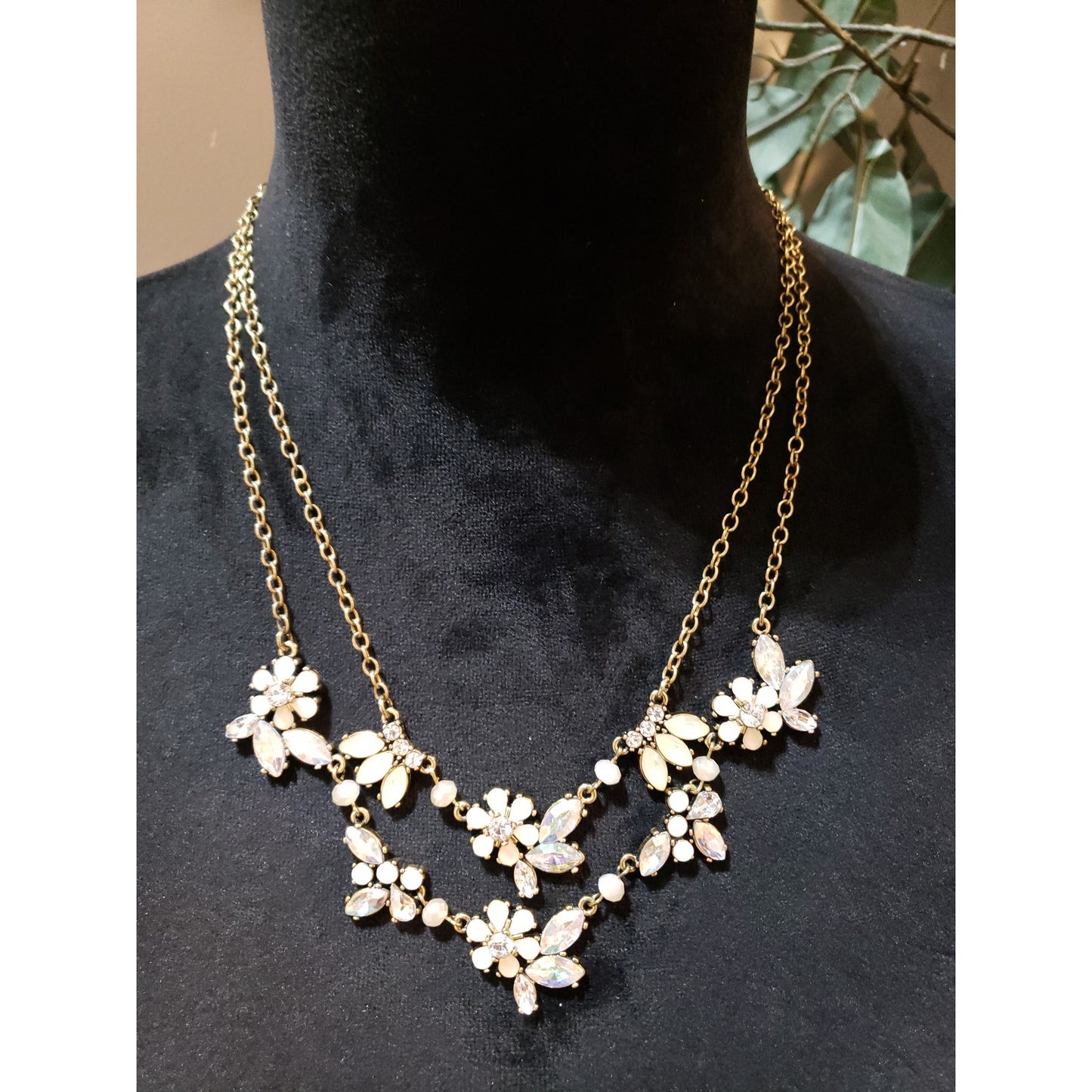 Womens Two Layer Floral Gold Tone Rhinestone Faux Pearl Collar Elegant Necklace