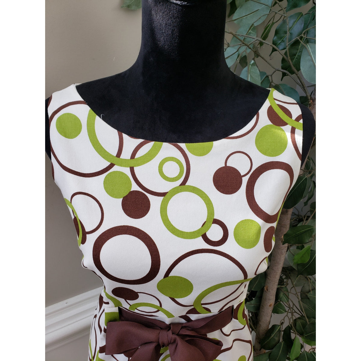 Kim Rogers Shift Dress Women's 12P Beige & Green Round Neck Sleeveless Back Zip