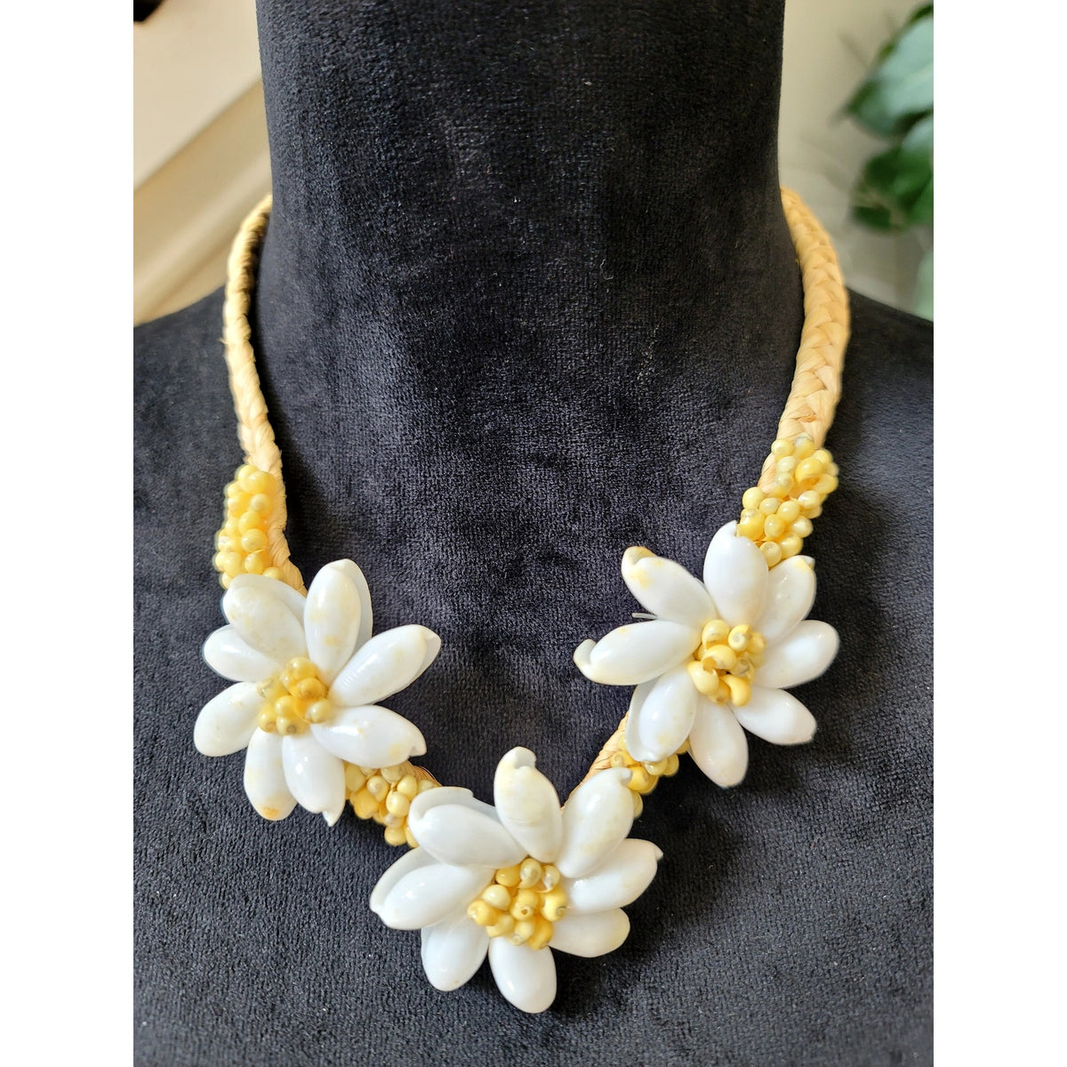 Yellow Beaded Necklace White Daisy Flower Statement Collar Spring Floral Jewelry
