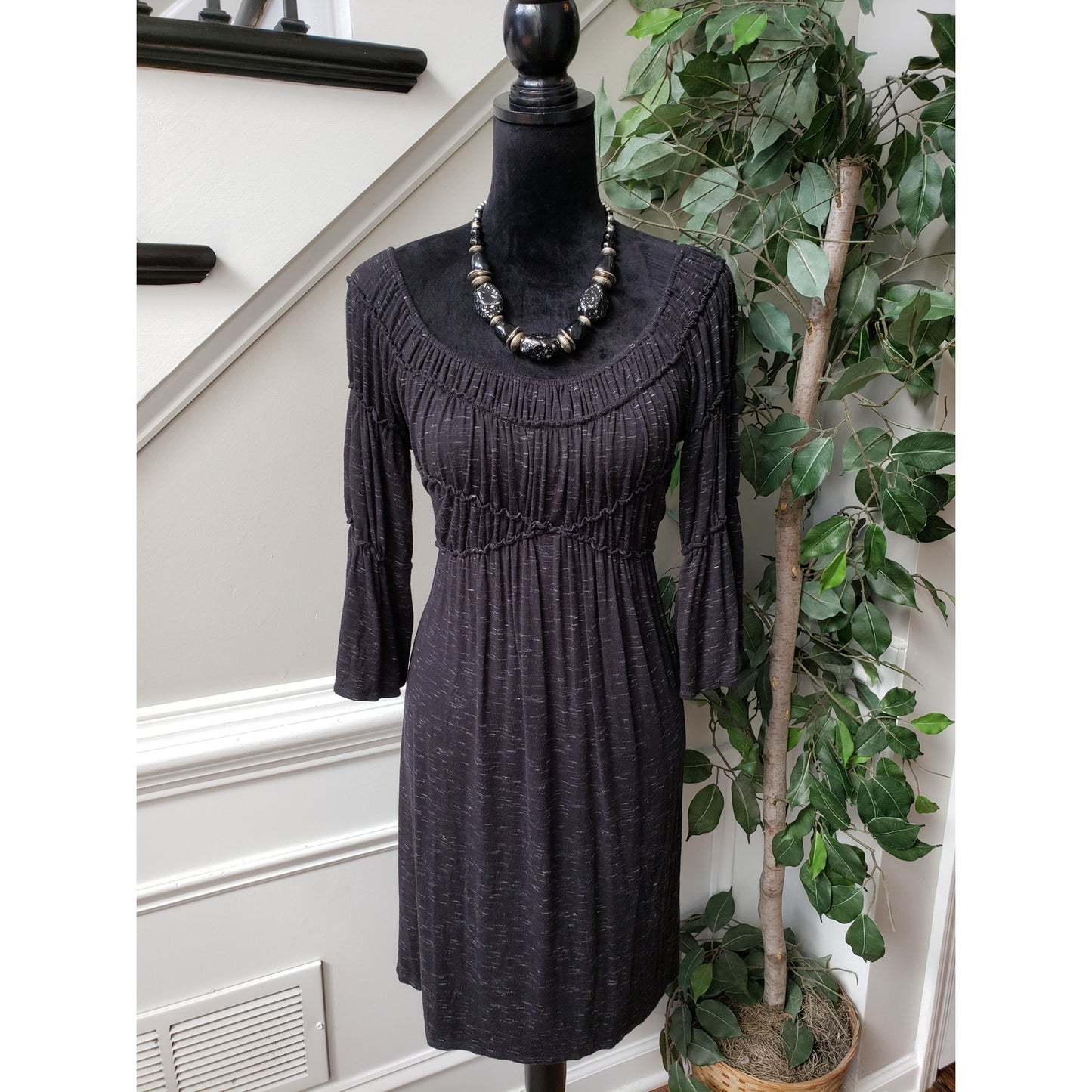 Max Studio Shift Dress Womens XS Black Stretch Ruched Knee Length Flared Sleeve