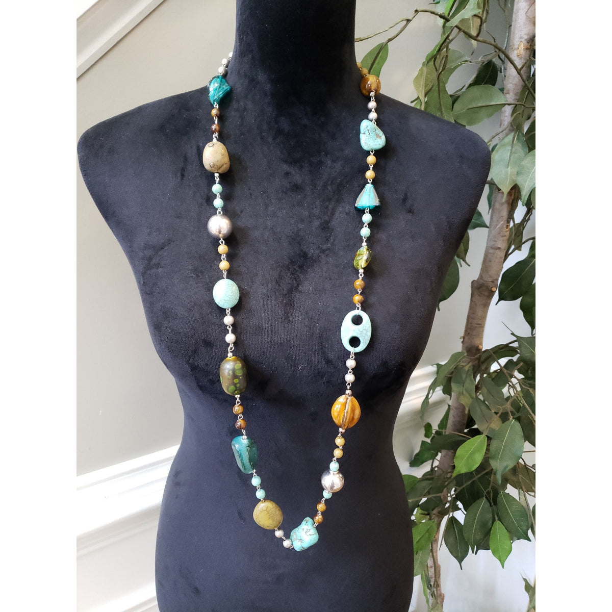 Women's Long Beaded Necklace with Turquoise and Earth-Tone Gemstone Accents