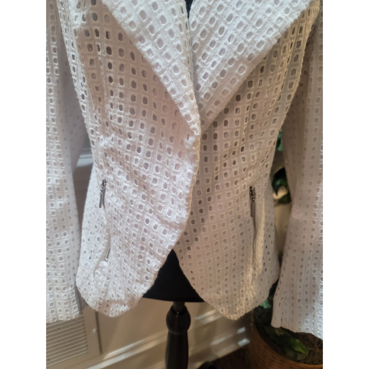 Lane Bryant Blazer Jacket Womens Size 20 White Eyelet Zipper Pockets Long Sleeve