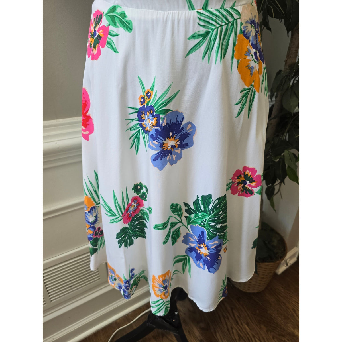 Old Navy A-Line Dress Women Large White Floral Smocked Open Back Spaghetti Strap