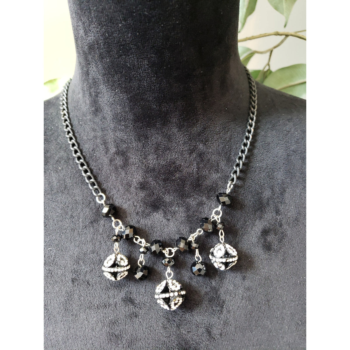 Womens Retro Faceted Black Crystal Beaded Rhinestone Encrusted Balls Necklace