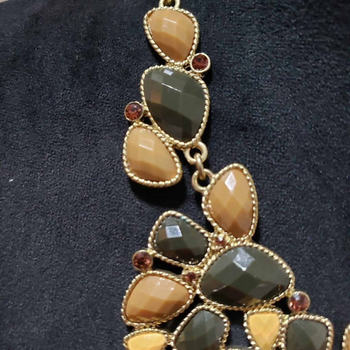 Womens Fashion Multi Color Gemstones Beaded Statement Bib Necklace