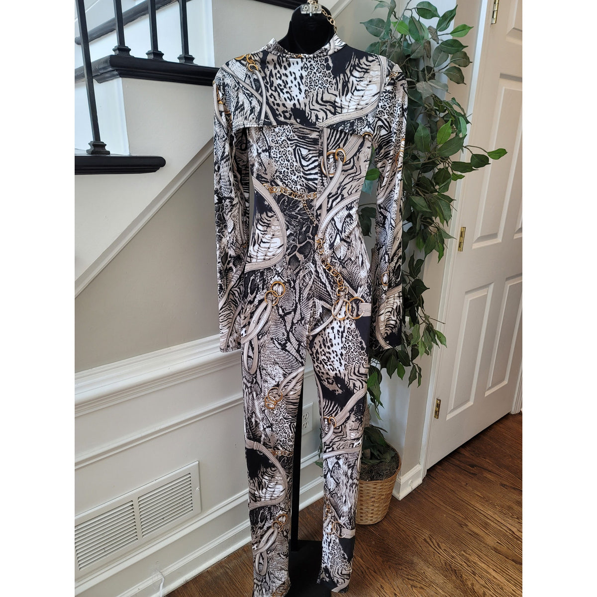 Belita Collection Snake Print Chain Design Jumpsuit Women's Large Multicolor