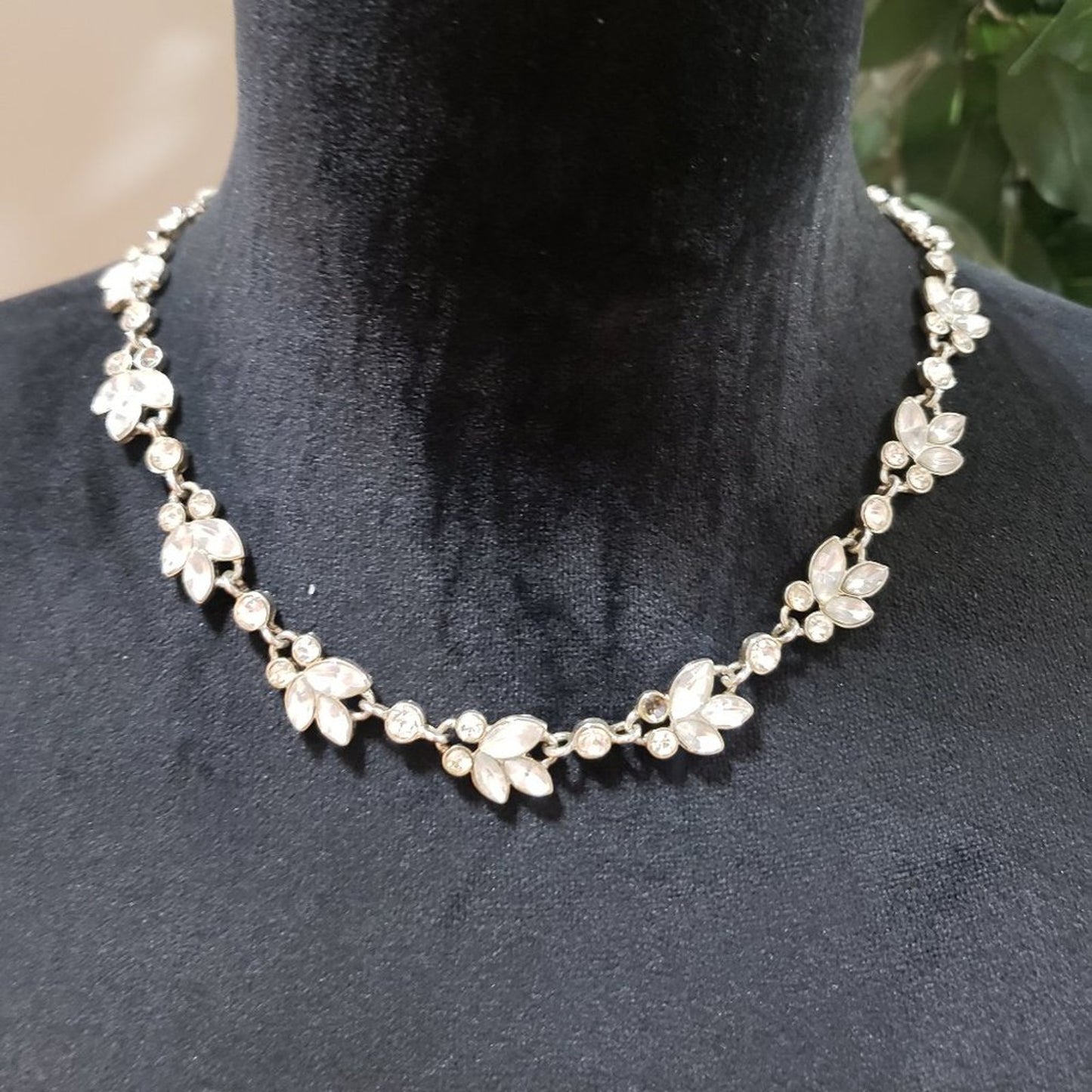 Womens Fashion Faceted Rhinestone Charm Beads Floral Choker Necklace w/ Lobster