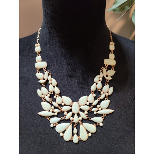 Aldo Women Green Statement Bib Necklace Gold Tone Lobster Clasp Fashion Jewelry