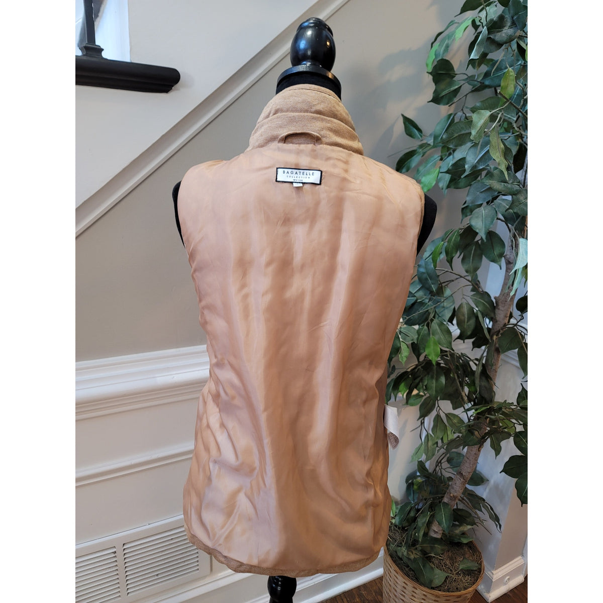 Bagatelle Gilet Vest Women Small Camel Quilted Front Zipper Sleeveless Mock Neck