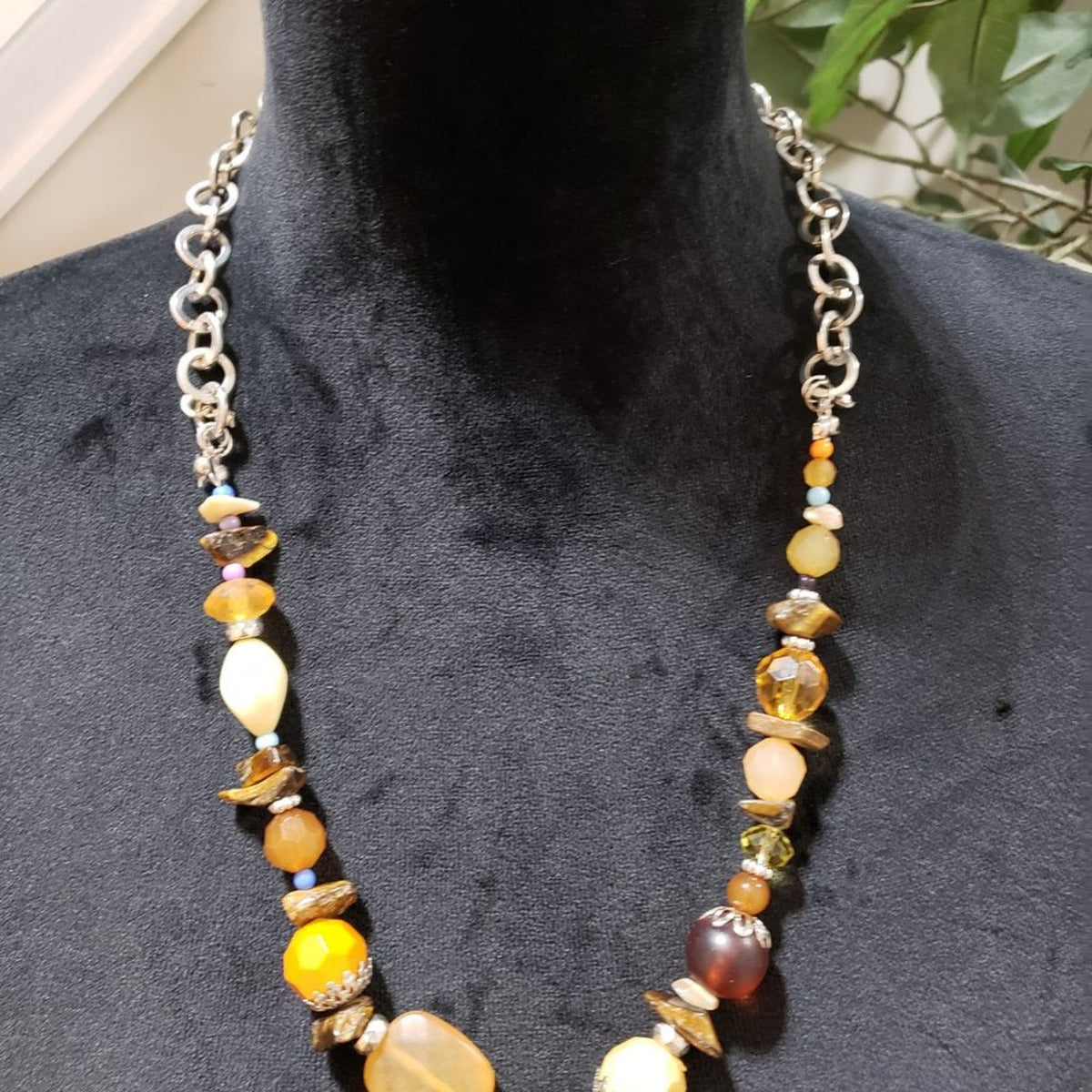 Womens Fashion Multi Chunky Retro Beaded Stones Collar Necklace w/ Lobster Clasp